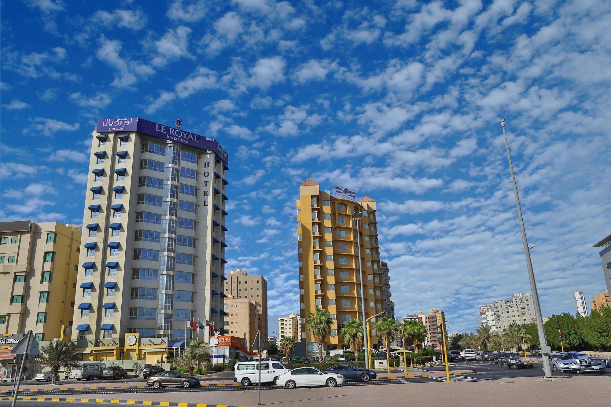萨利米亚罗伊尔依科普莱斯酒店 Salmiya 外观 照片